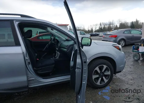 2018 Subaru Forester 2.5I z USA, uszkodzony, nr VIN JF2SJABC2JH568208